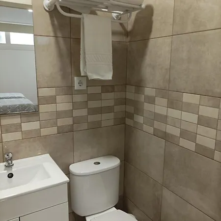 Londres Szálloda 3*