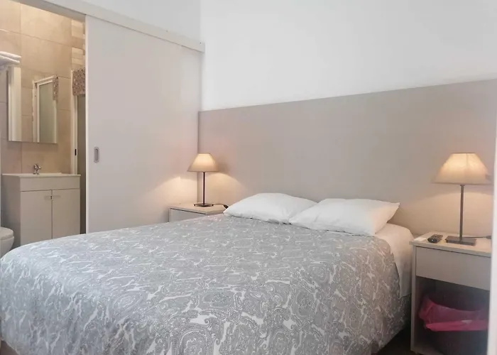 Londres Szálloda 3*